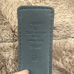 Louis Vuitton Gray Leather Tag